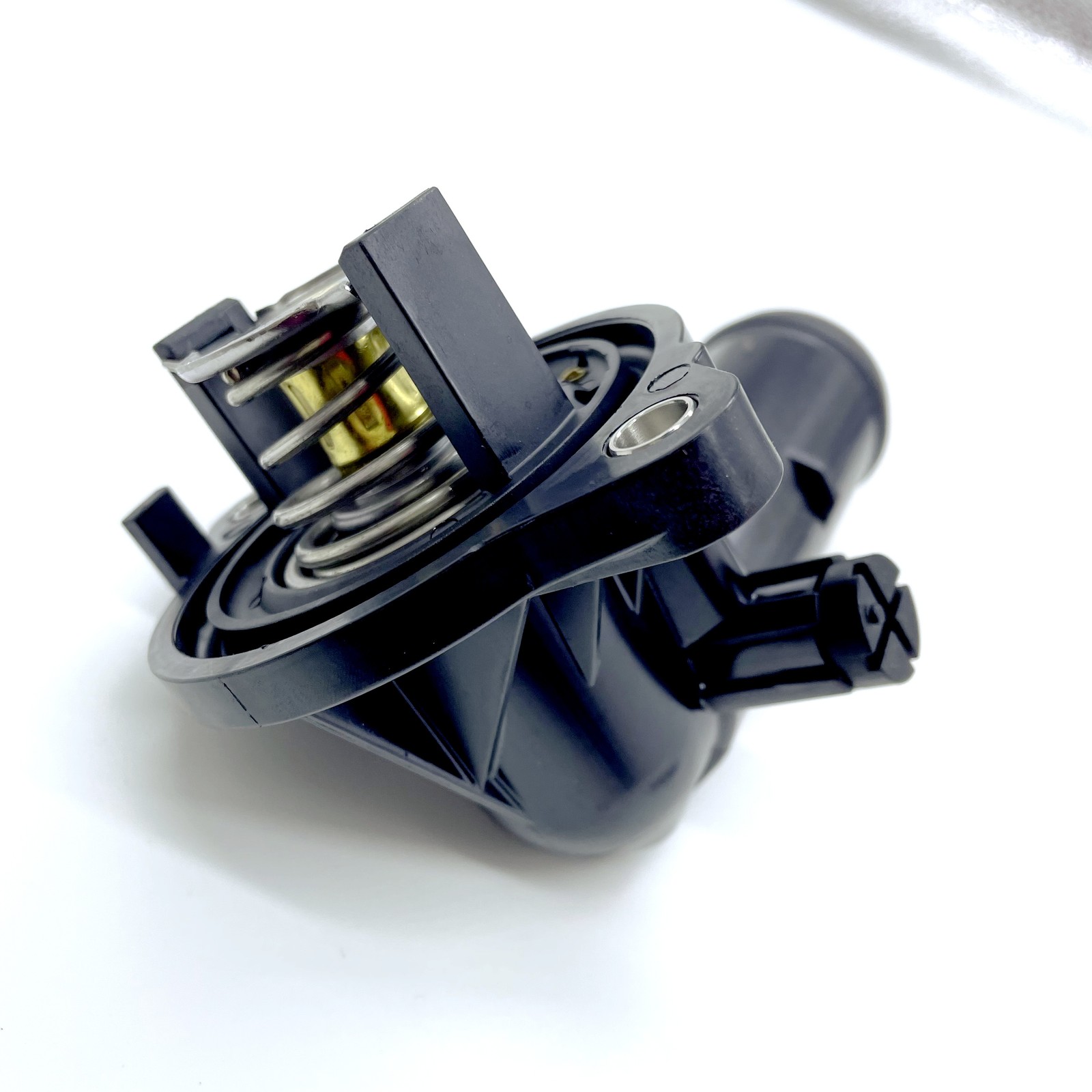 Thermostat   330424 for Maserati Ghibli Levante Quattroporte,Gasoline