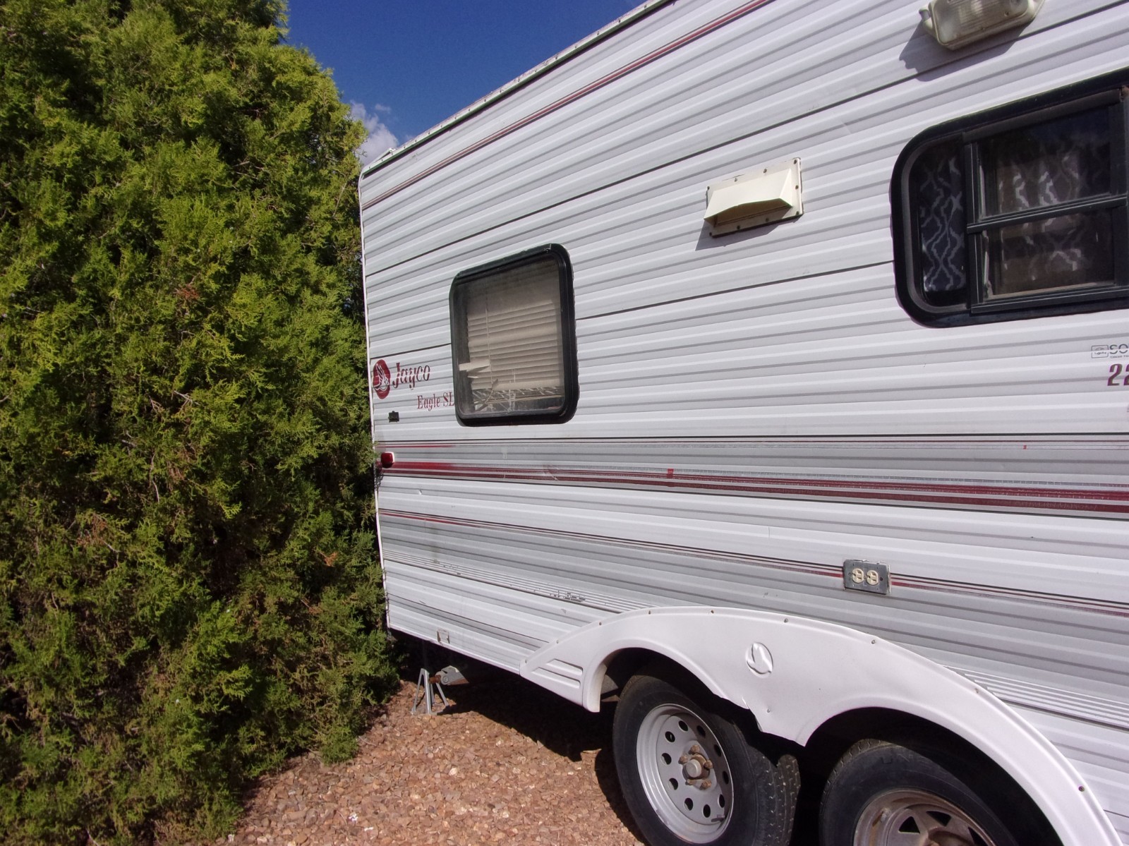 1995 jayco eagle camping trailer 4,000
