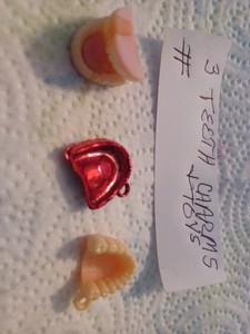 VINTAGE RARE GUMBALL/VENDING TEETH CHARMS/TOYS LOT OF 3