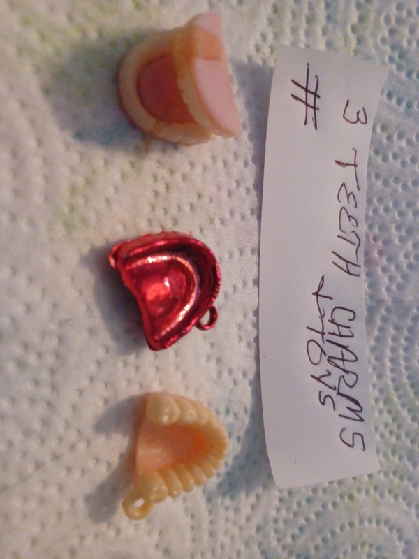 VINTAGE RARE GUMBALL/VENDING TEETH CHARMS/TOYS LOT OF 3