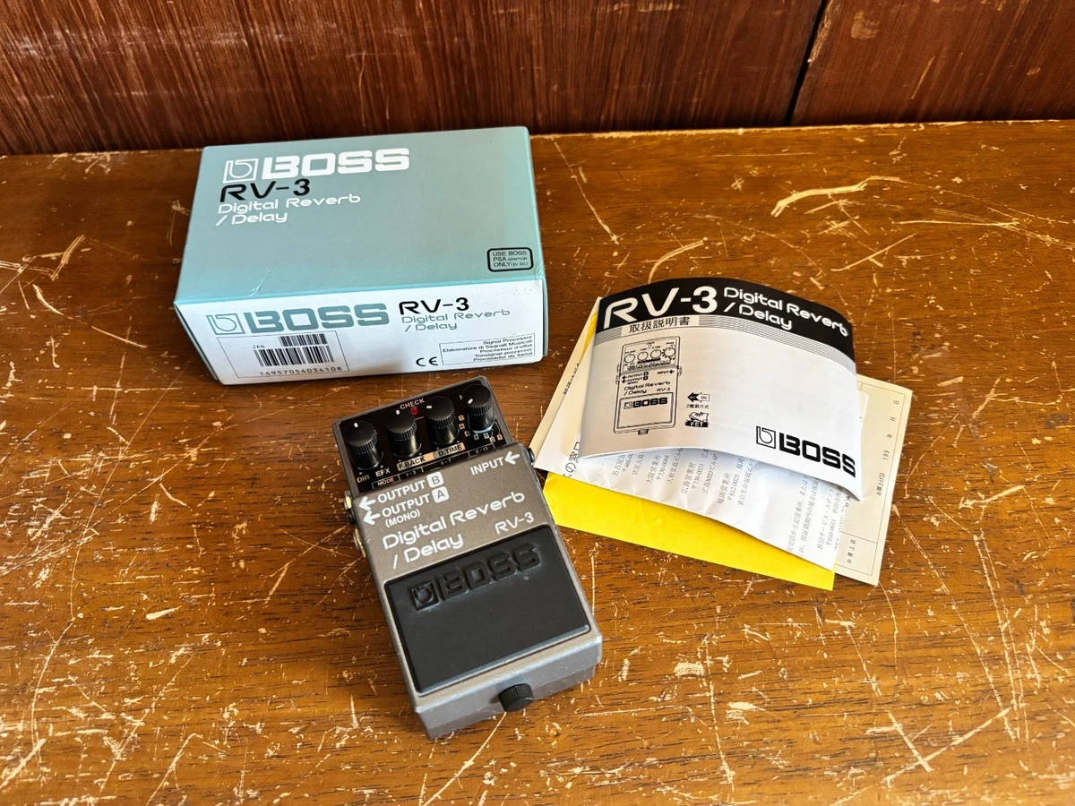 Preços baixos em Guitarra Boss RV 3 Pedais de Delay, Eco e