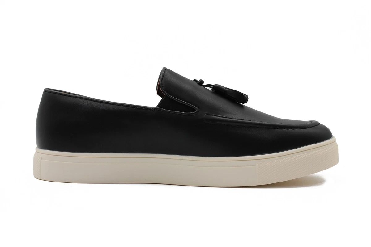 Leather Tassel Loafers in Men display picture 3