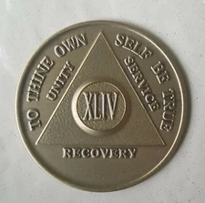 Alcoholics Anonymous 44 Year Recovery Coin Chip Medallion Medal Token AA Bronze