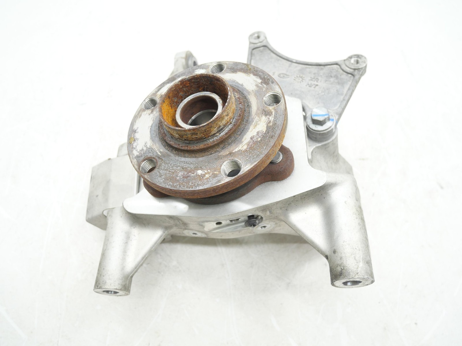 Used Rear Passenger Spindle Knuckle Hub RH 2016-2021 McLaren 570S 11B0034CP OEM
