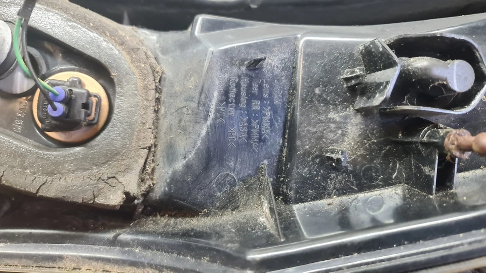 Luz trasera izquierda mitsubishi grandis lado pasajero nsr lh 04-09 Foto 4 de 4