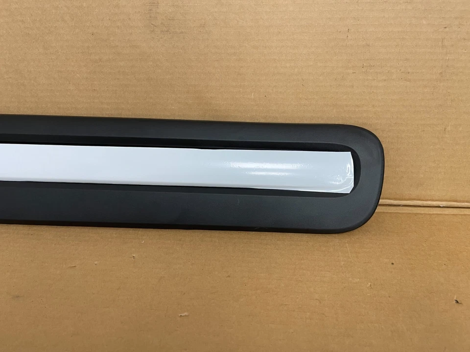Fiat 500L Front Door Trim Offside Driver 2012 - 2017 / 735521840 Genuine - NEW - Image 4 of 4