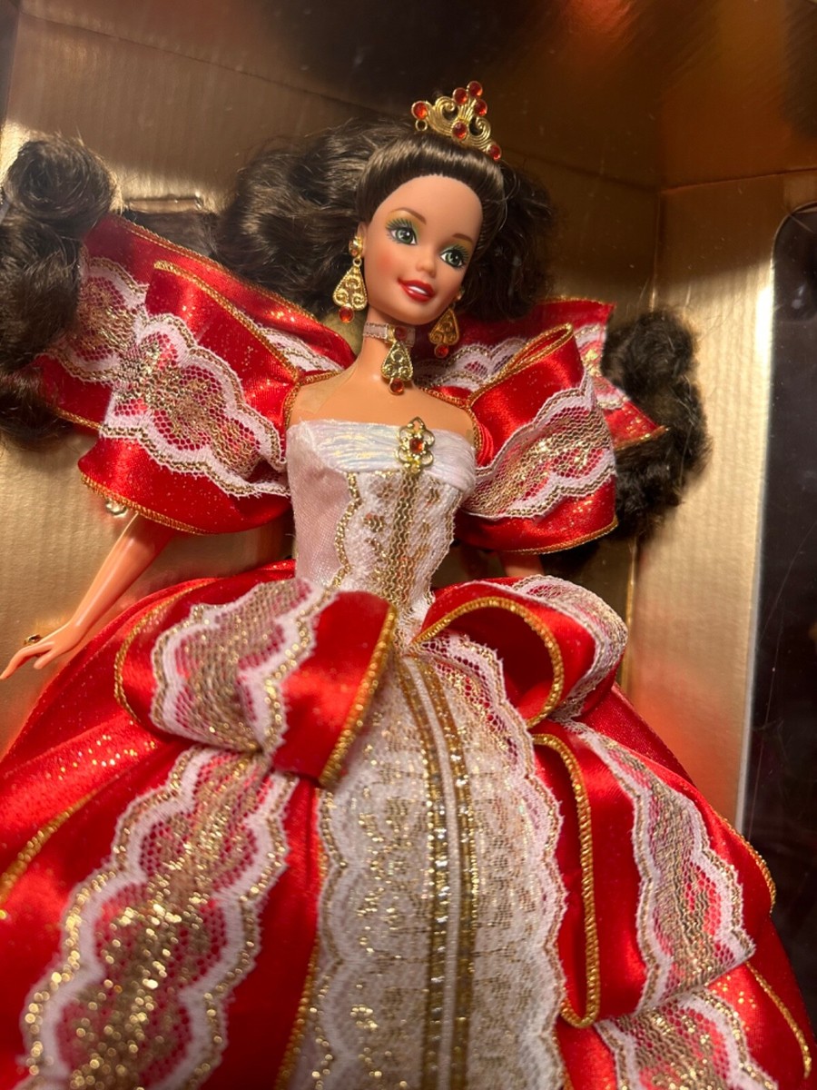 RARE 1997 Misprint Green Eyes Holiday Barbie Happy Holidays Gold