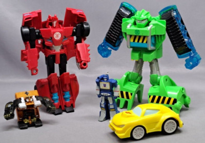 Lot Of (4) Transformers + 1 Bakugan Geogan