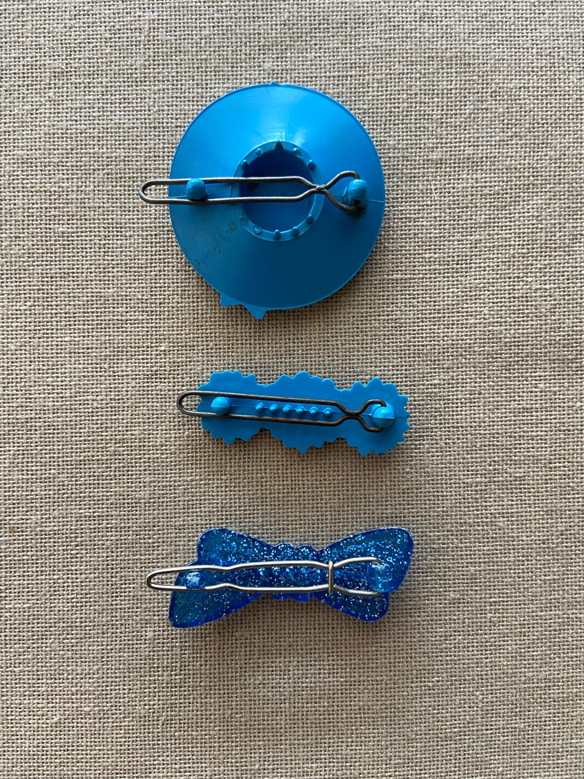 Vintage Hair Barrettes, mostly 60’s & 70’s, round on… Gem