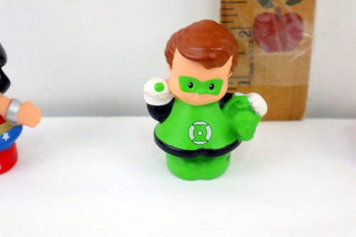 Fisher Price DC Comics Little People 7 Figures - Batman-Joker w/Car-WW-Superman - Picture 7 of 8