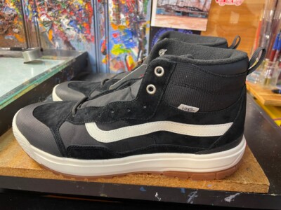 Vans Ultrarange Exo Hi Black Marshmallow Sz US 9.5 Women (8 Men) VN0A5KS51KP