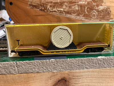 MINITRIX N SCALE ROCK ISLAND DEPRESSED FLATCAR WITH LOAD AND CASE