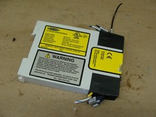 BANNER AT-FM-10K SAFETY RELAY 24VAC/DC 200mA MAX