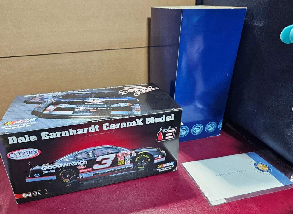 Franklin Mint Dale Earnhardt #3 Ceramx 1:24 Diecast Model 2001 NASCAR Car N.O.S - Image 3 of 4