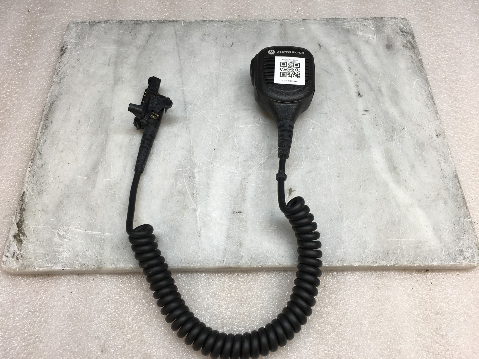 Motorola PMMN4051B Remote Speaker Microphone Used And functional