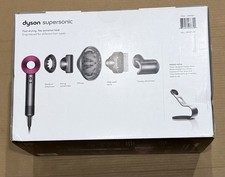 Dyson Supersonic Hair Dryer w/ Stand  5 Attachments V9 Fast Drying 386727-91