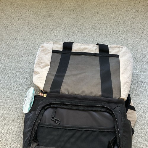 Cooler Coleman Now 20 Dosen Soft-Sided Templock Rucksack Kühlbox, grau und schwarz - Bild 4 von 13