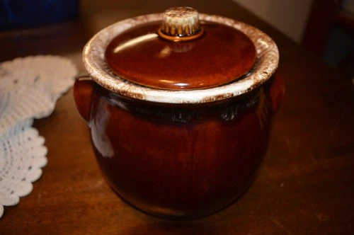 Vintage Hull Pottery Brown Drip Bean Pot Crock With Lid Oven Proof USA 2Qt
