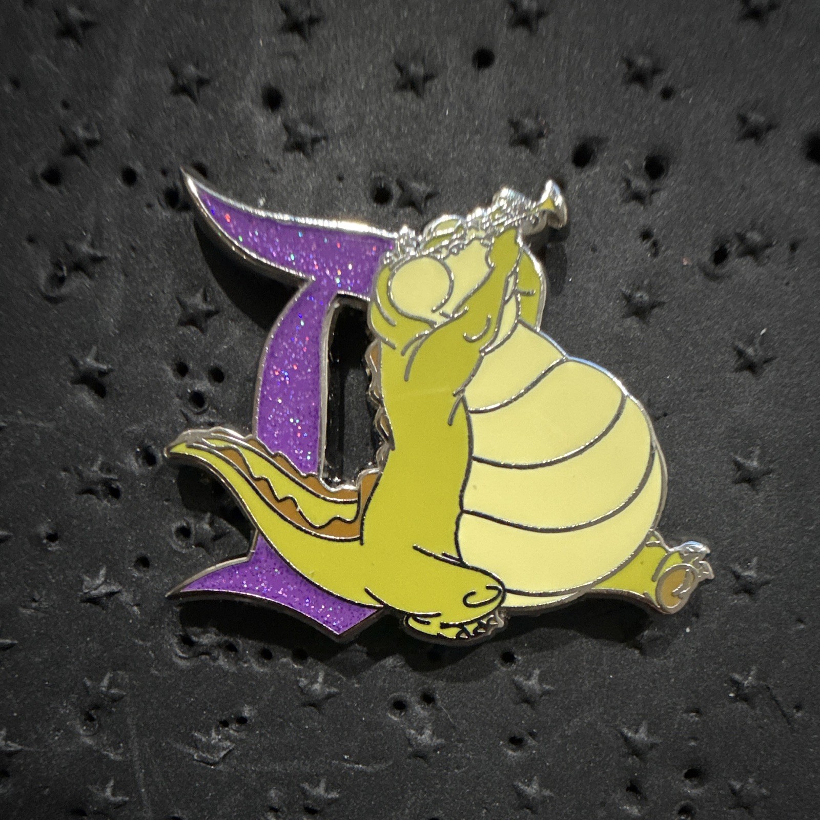Louis Glitter Diamond Disney D Fantasy Pin Magical Trends LE 100