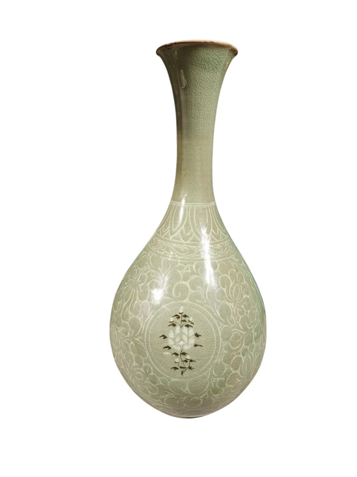 Large Late 19th Century Korean Sanggam Inlaid Celadon Pottery Bottle 18.5”H  - Image 4 of 4