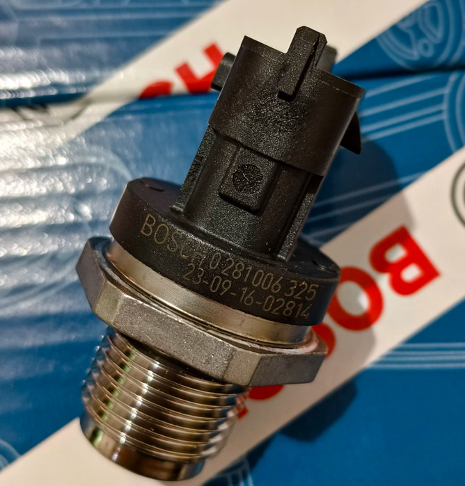 0281006325 - 325 OEM Bosch Common Rail Pressure Sensor – Bare Pack