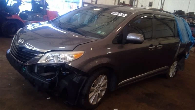 Pinza de conductor trasera construida en América del Norte para 10-15 LEXUS RX350 5673738 Foto 2 de 4