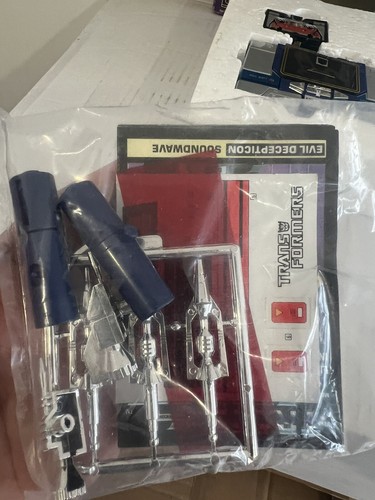Soundwave G1 Unused - Picture 10 of 12