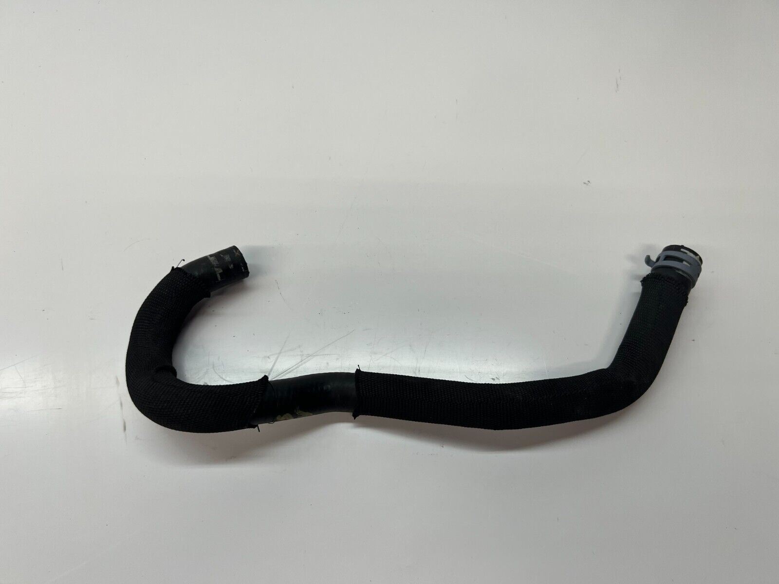 LAMBORGHINI AVENTADOR WATER COOLING SYTEM HOSE PIPE OEM 470121096B