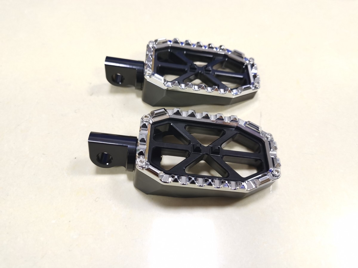 CNC Foot Pegs MX Style Footpegs For Harley Dyna Sportster 883 1200