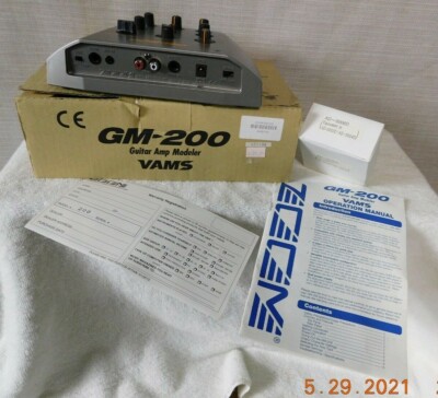 Zoom GM-200 VAMS Guitar Amp Modeler Portable Effects Processor