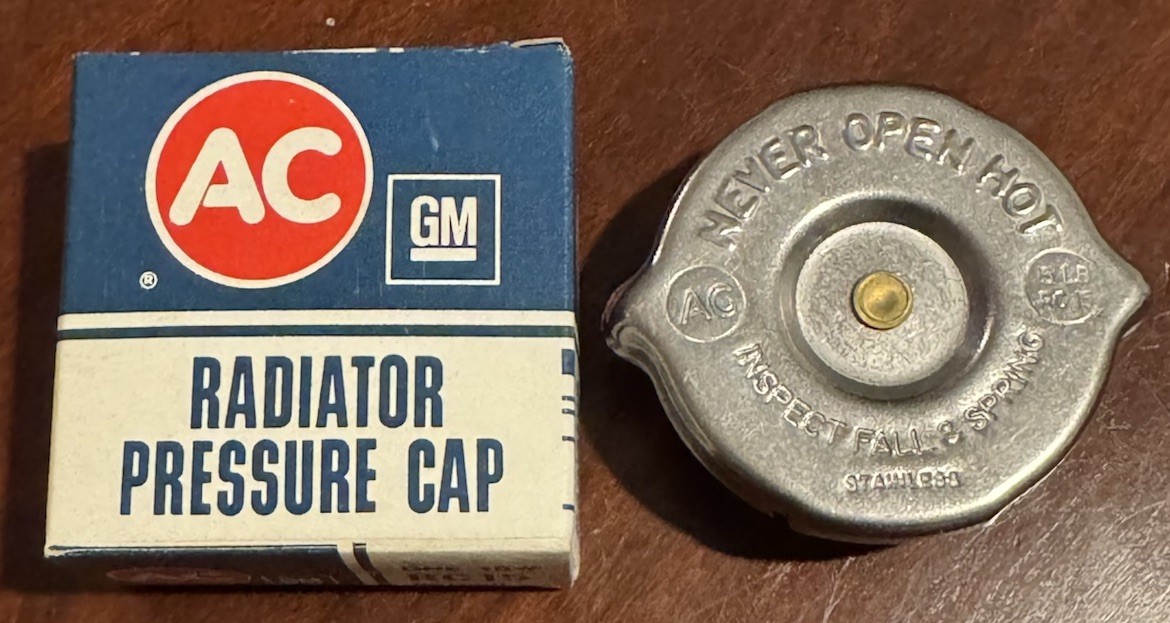NOS Genuine GM Radiator Pressure Cap 861050 AC Delco RC15 In Original Box MINT!!