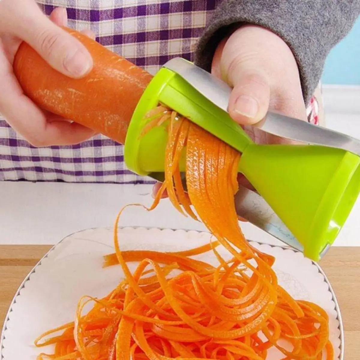 Vegetable Cutter Spiral Funnel Carrot Cucumber Slicer Spaghetti Noodle Maker
