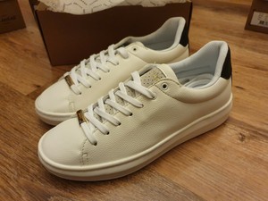 pure white trainers mens