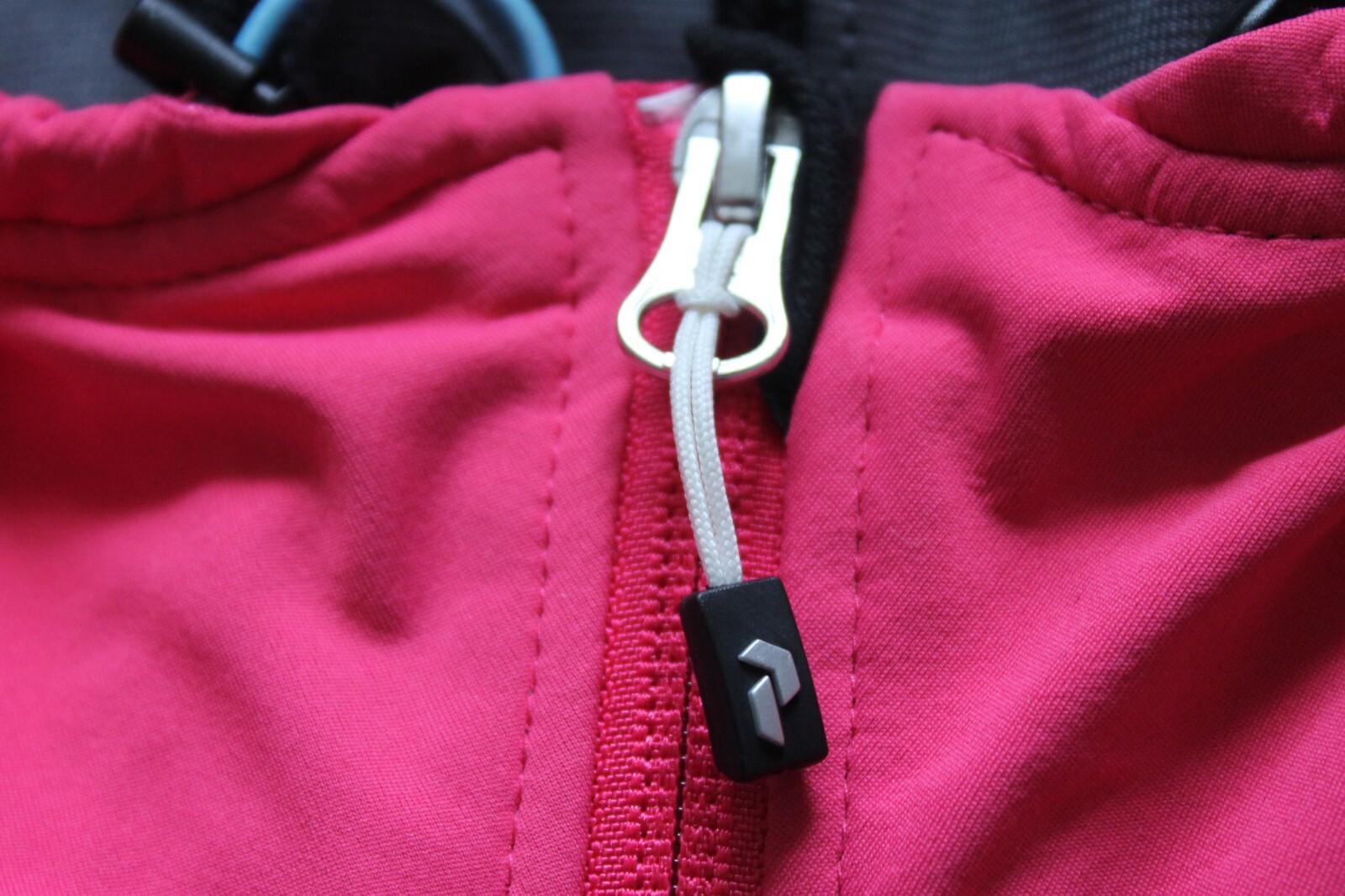 Peak Performance Women's SoftShell Jacket Pink Si… - image 4