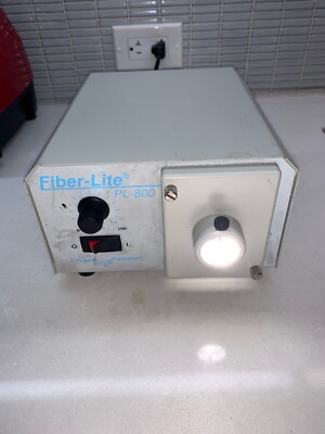 DOLAN JENNER FIBER LITE PL-800 Illuminator PL8011AN1
