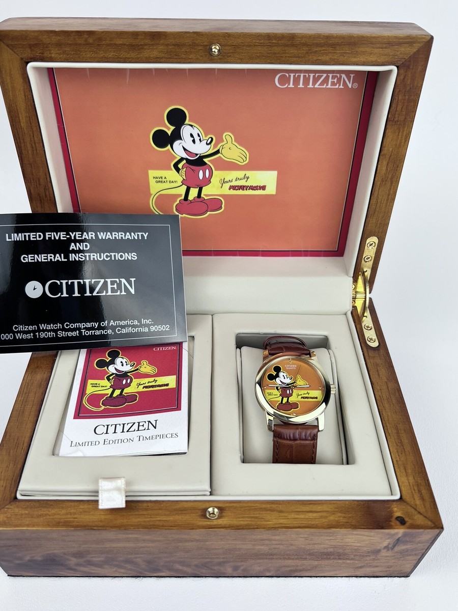 Mickey Mouse Watch 75th Anniversary. Disney 75 Years with Mickey