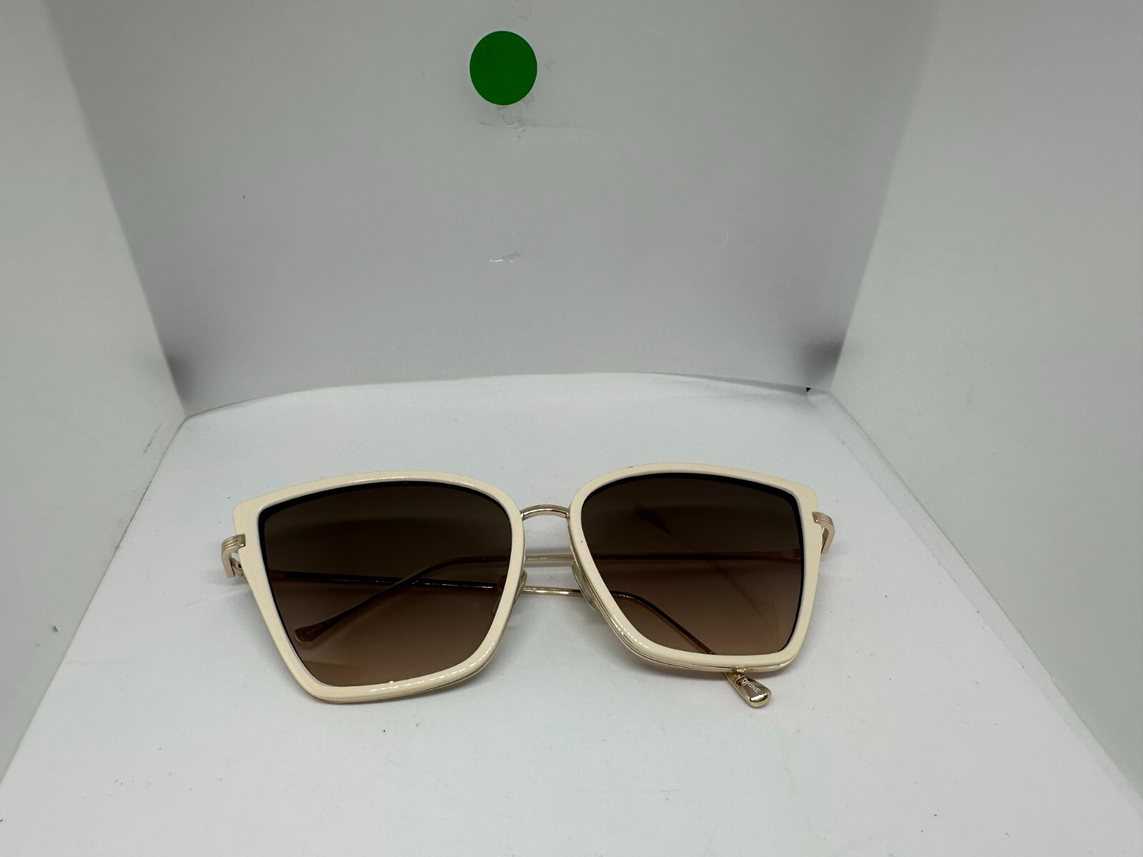 White Gold Aviator Sunglasses 91645c-1k-ns-w-image