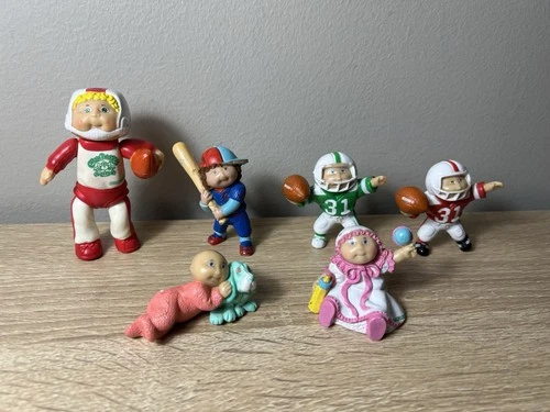 Vintage Cabbage Patch Kids lot PVC Figures 1984 OAA Baseball Baby Football