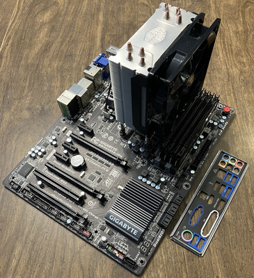 GIGABYTE GA-F2A85X-UP4 ATX FM2 Motherboard, AMD A10-5800K CPU, 16GB DDR3 1866MHz