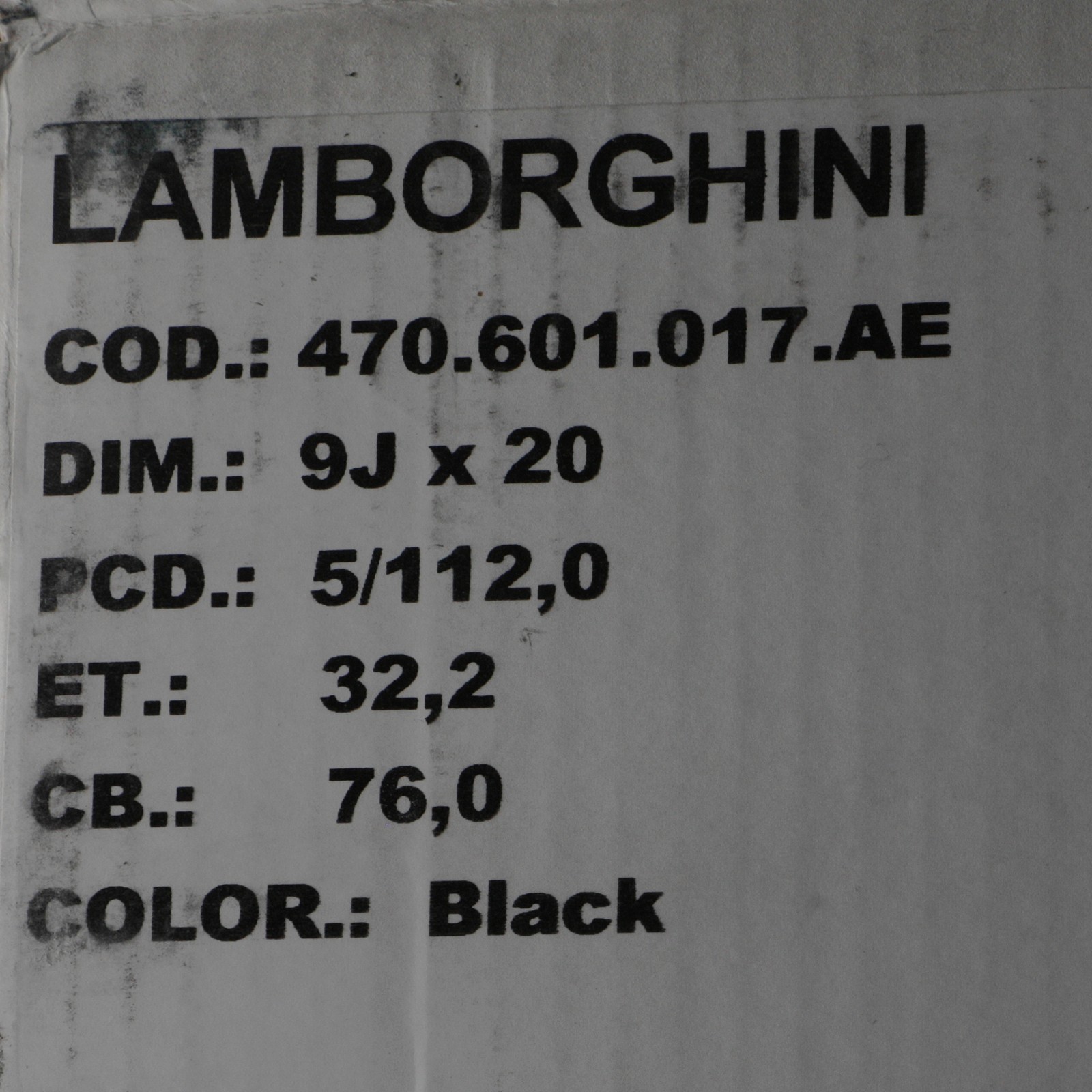 Lamborghini Aventador Front Wheel P/N 470601017AE