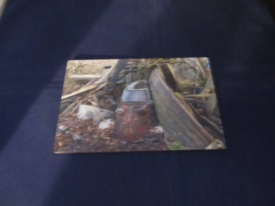 kleines Bild als Druck mit Auto BMW Isetta auf Autofriedhof