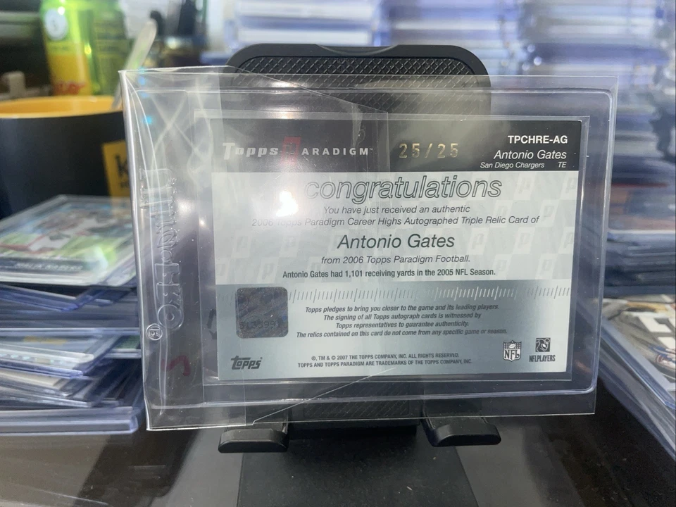 ANTONIO GATES 2007 TOPPS PARADIGM AUTO AUTOGRAPH JERSEY CARD 25/25 BOOK END - Image 2 of 3