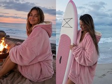 The Comfy Pink Oversized Sherpa Hoodie Blanket One Size M-XL 0268