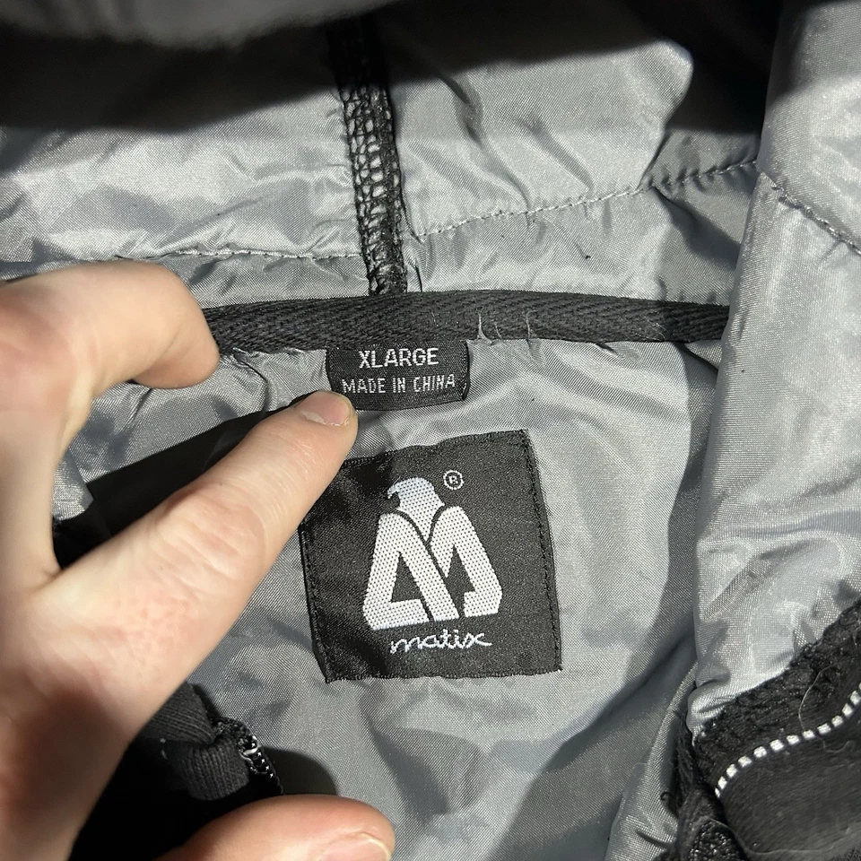 Matix Asher full-zip hooded sweatshirt black pinstripe patter Insulated Men’s XL - Image 4 of 4