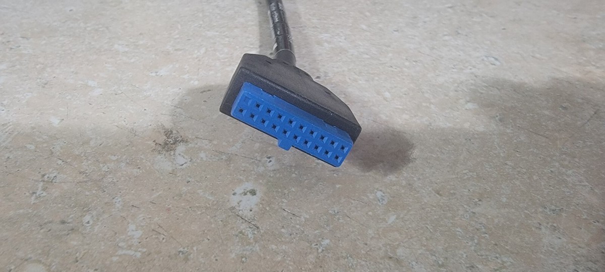 Câble USB Interne HP Z4 G4 – USB 3 Mâle/mâle Pour Façade – 11 Cm