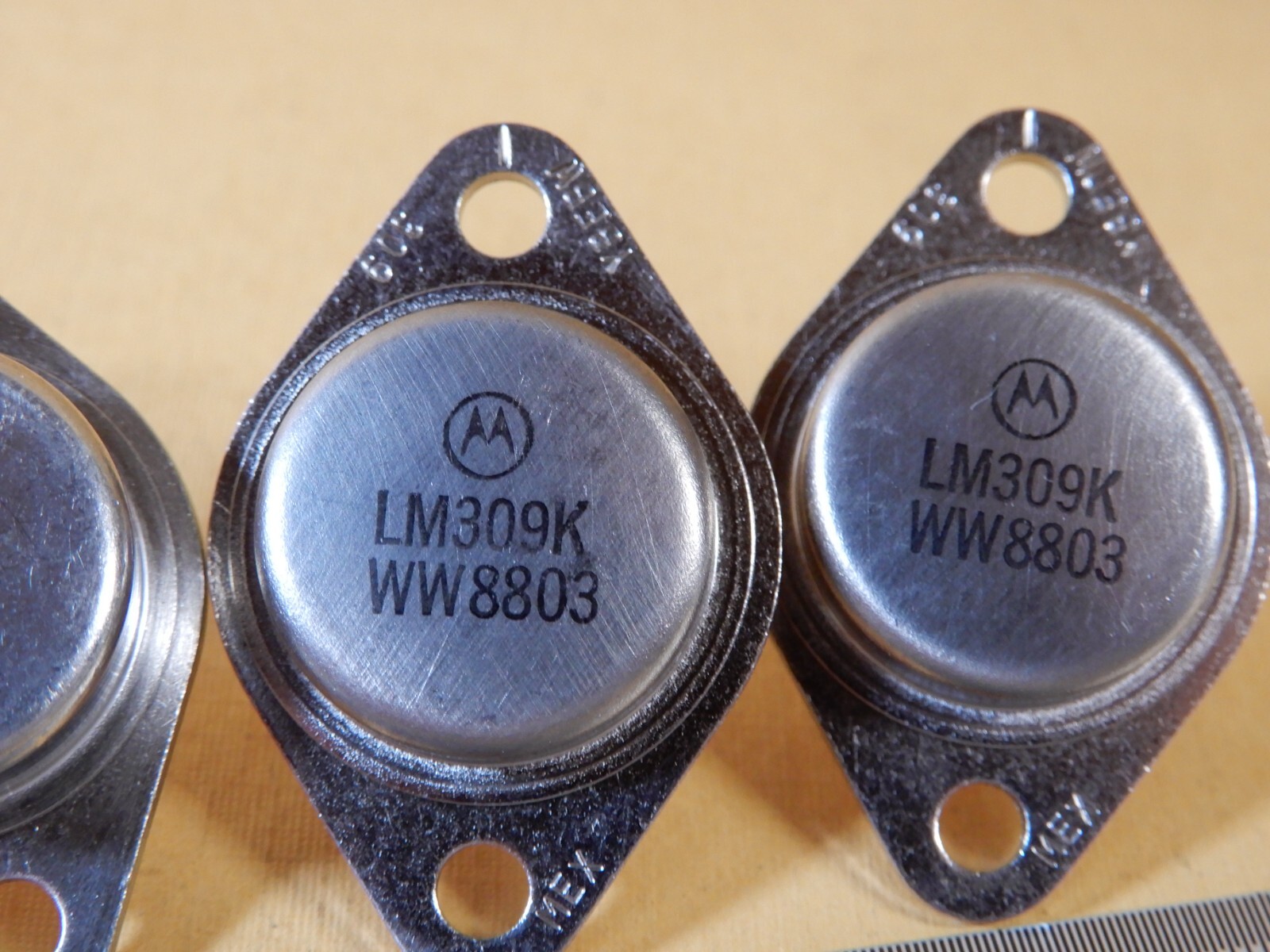 Lm309k National Semiconductor & Motorola LM309K 5V Voltage Regulators Qty 5 ...