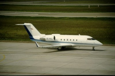 Dia OE-HCL Bombardier Challenger 604 35mm gerahmt OP-L6-5