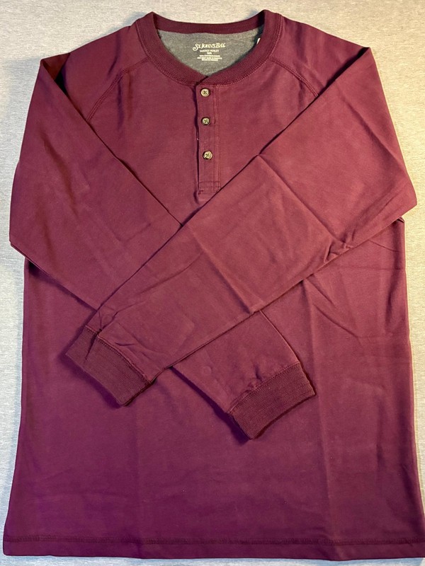 St. John's Bay Gray Textured Men's LS Henley, Medium, NEW with Tags