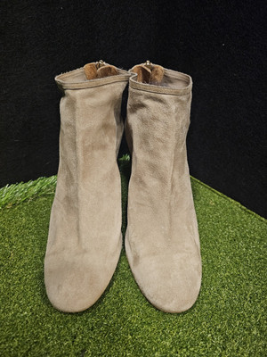Aquazzura Ankle Uptown Booties Mushroom Grey Suede Italy 41 - US 8 EUC