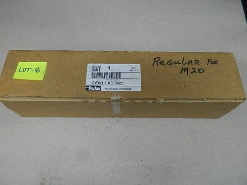 Parker 06E11A13AC XP754 Pneumatic Filter Regulator 1/4" NPT NEW LOT - B